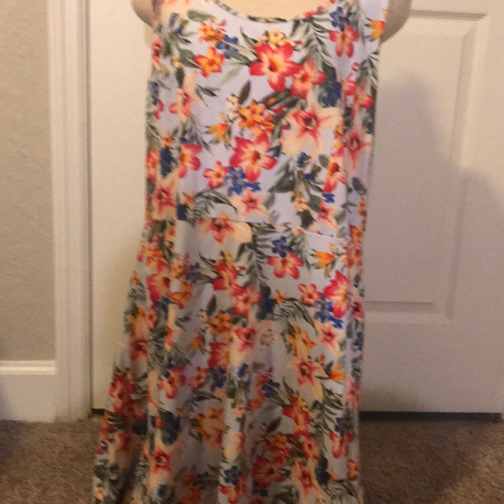 Floral printed lace back dress